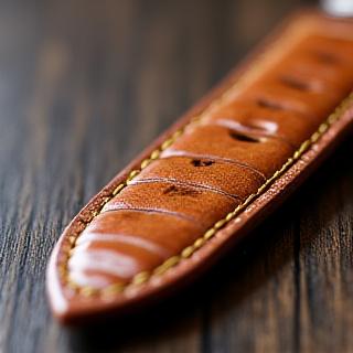 高級レザーのオーダーストラップ